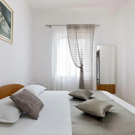 Apartman Della Croce * Sutivan